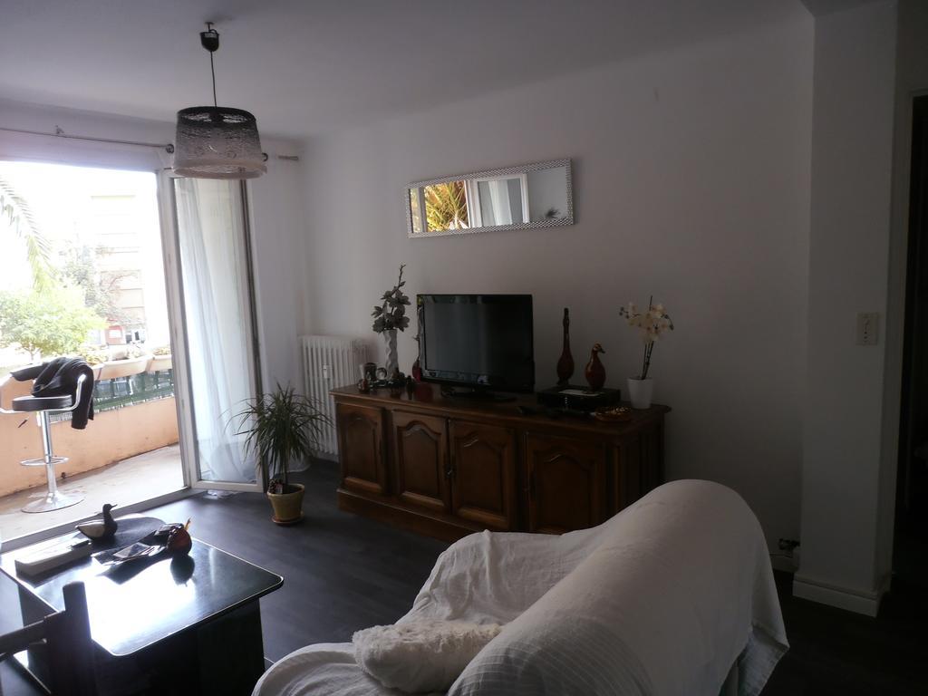 Cosy Nimes Leilighet Eksteriør bilde